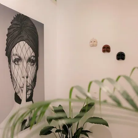 Mb Intera Casa Nápoly