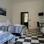 Mb Intera Casa Апартаменты Неаполь