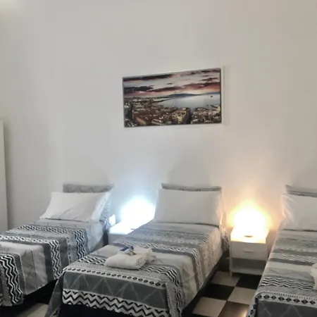 Mb Intera Casa Апартаменты Неаполь