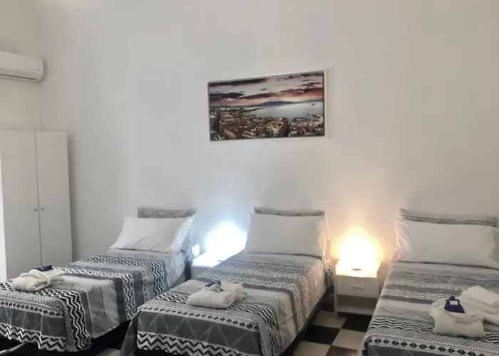 Mb Intera Casa 아파트 나폴리